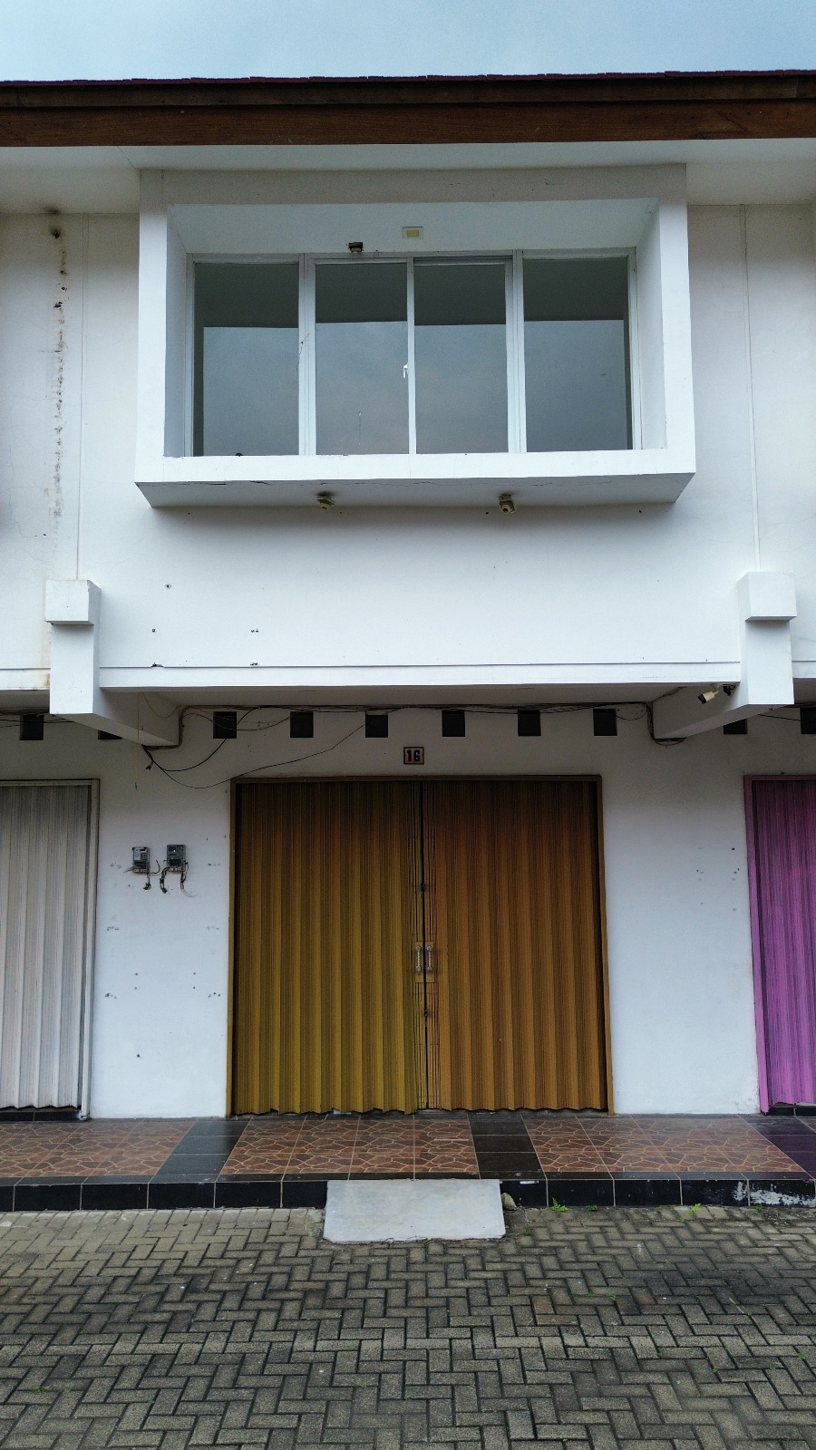Ruko 16